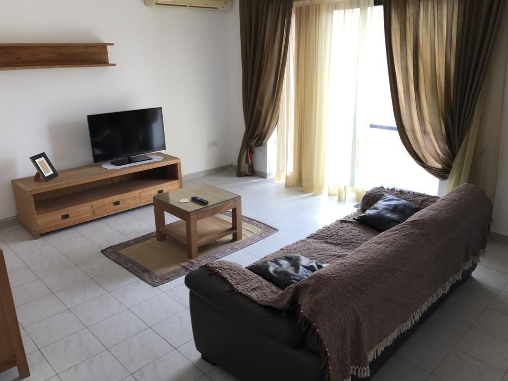 Swieqi Semi Detached Maisonette San Giuliano Esterno foto