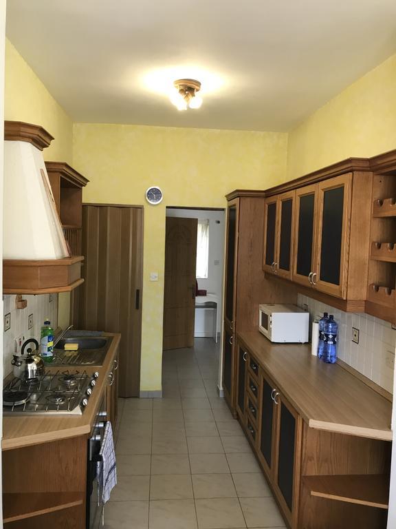 Swieqi Semi Detached Maisonette San Giuliano Esterno foto